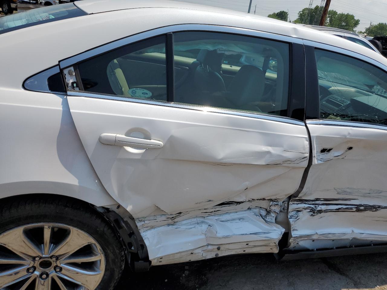 1FAHP2FW4CG110749 2012 Ford Taurus Limited