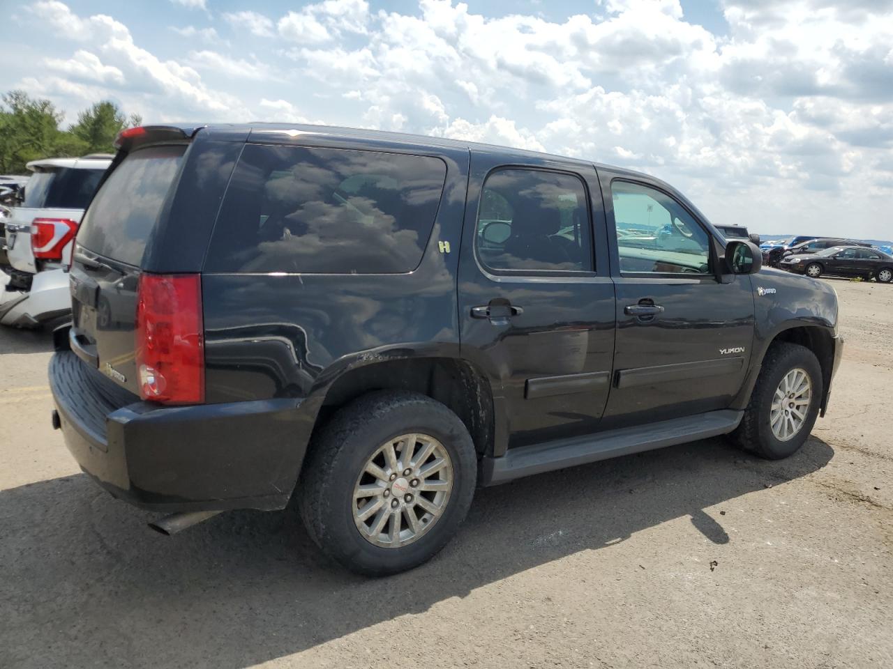 1GKUKFDJXAR201312 2010 GMC Yukon Hybrid