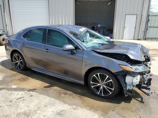 VIN 4T1B11HKXJU653863 2018 Toyota Camry, L no.4