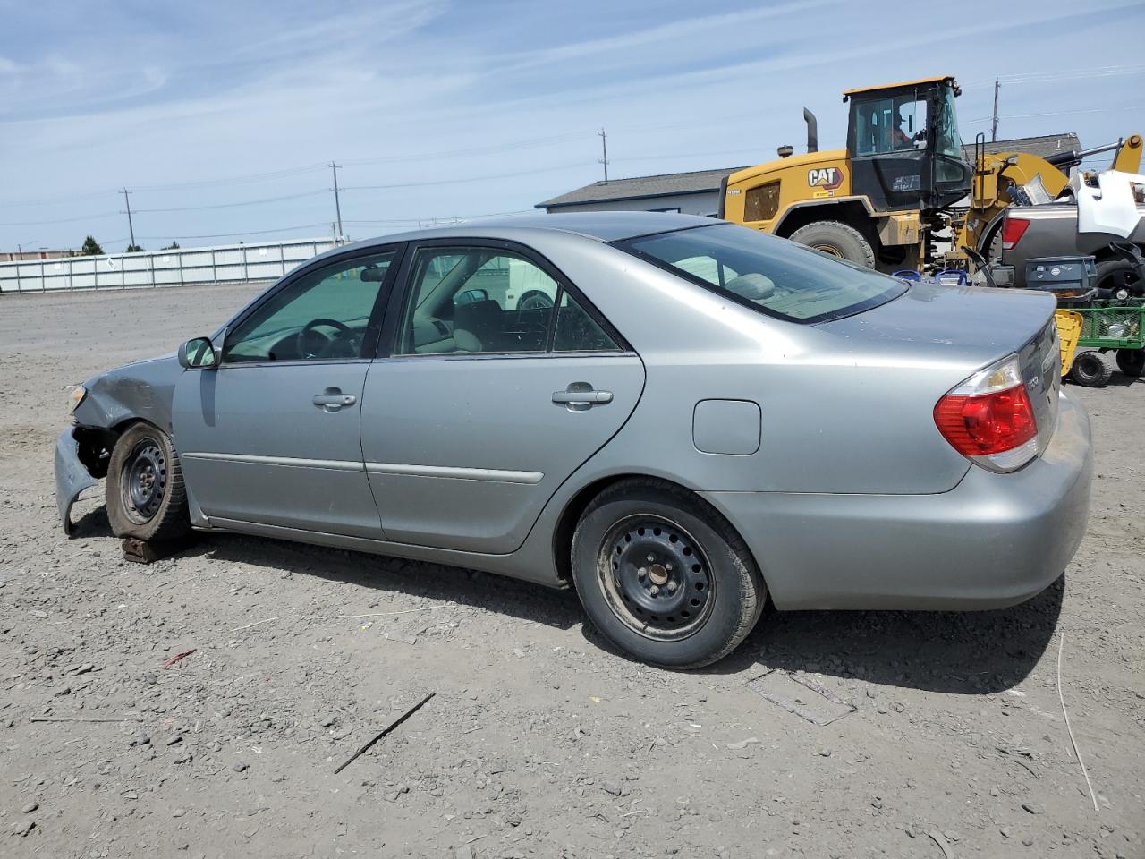 4T1BE32K65U594910 2005 Toyota Camry Le