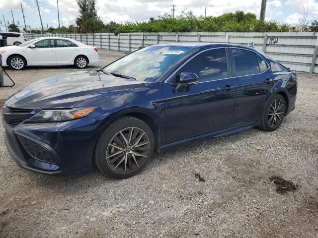 VIN 4T1T11AKXNU637201 2022 Toyota Camry, SE no.1