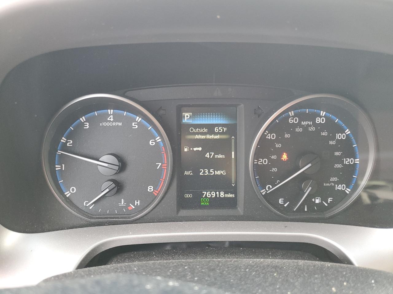 JTMRFREV5HD211374 2017 Toyota Rav4 Xle