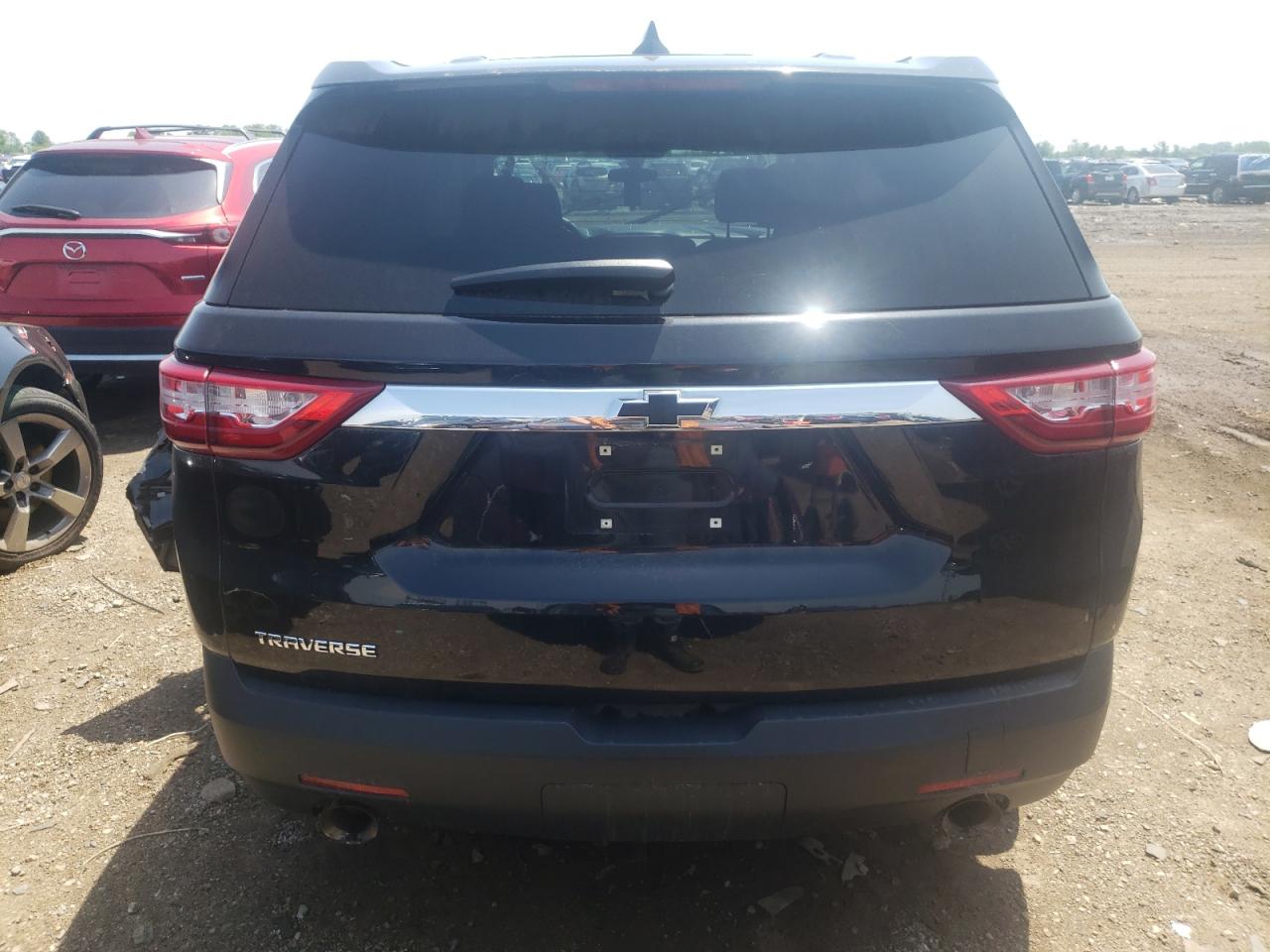 1GNERFKW2KJ159557 2019 Chevrolet Traverse Ls