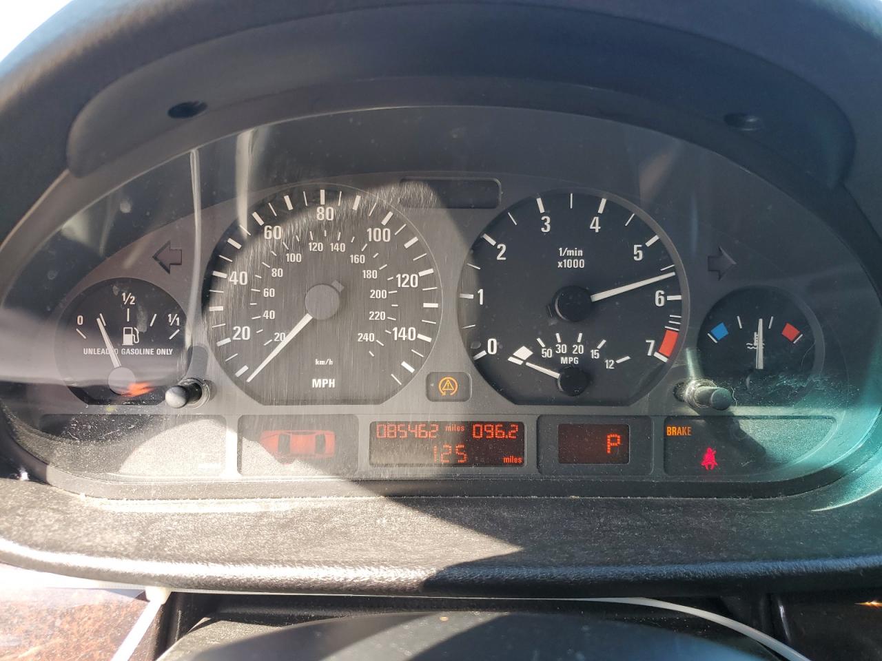 WBAET37485NJ89818 2005 BMW 325 I