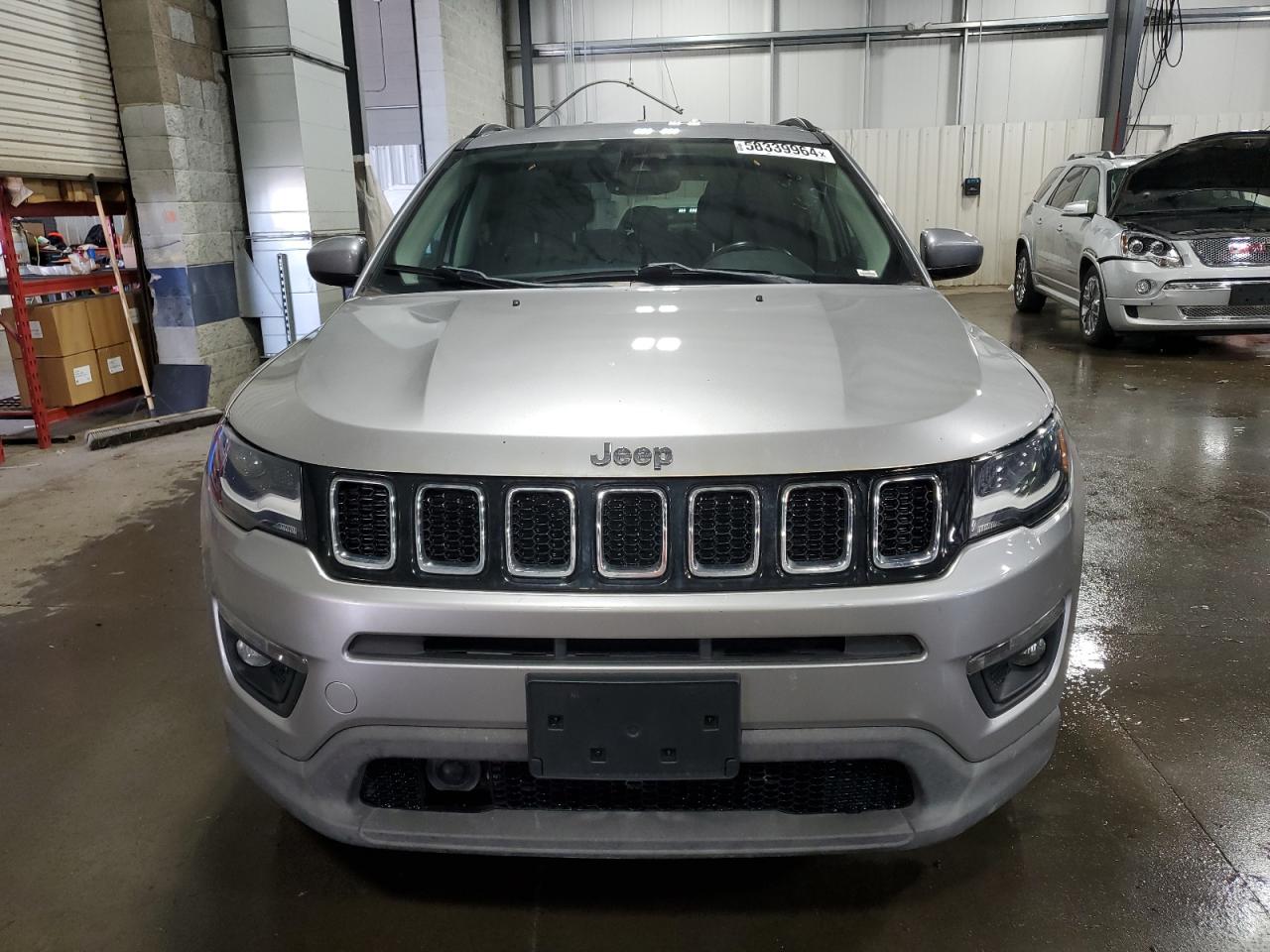 3C4NJDBB6JT331727 2018 Jeep Compass Latitude