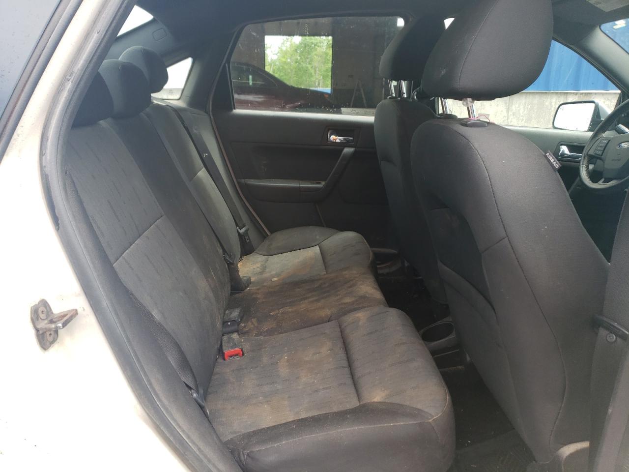 1FAHP3FNXAW226599 2010 Ford Focus Se