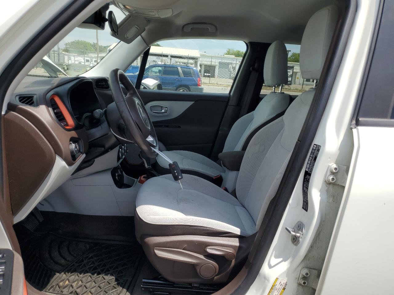 ZACCJBBT0FPB72382 2015 Jeep Renegade Latitude