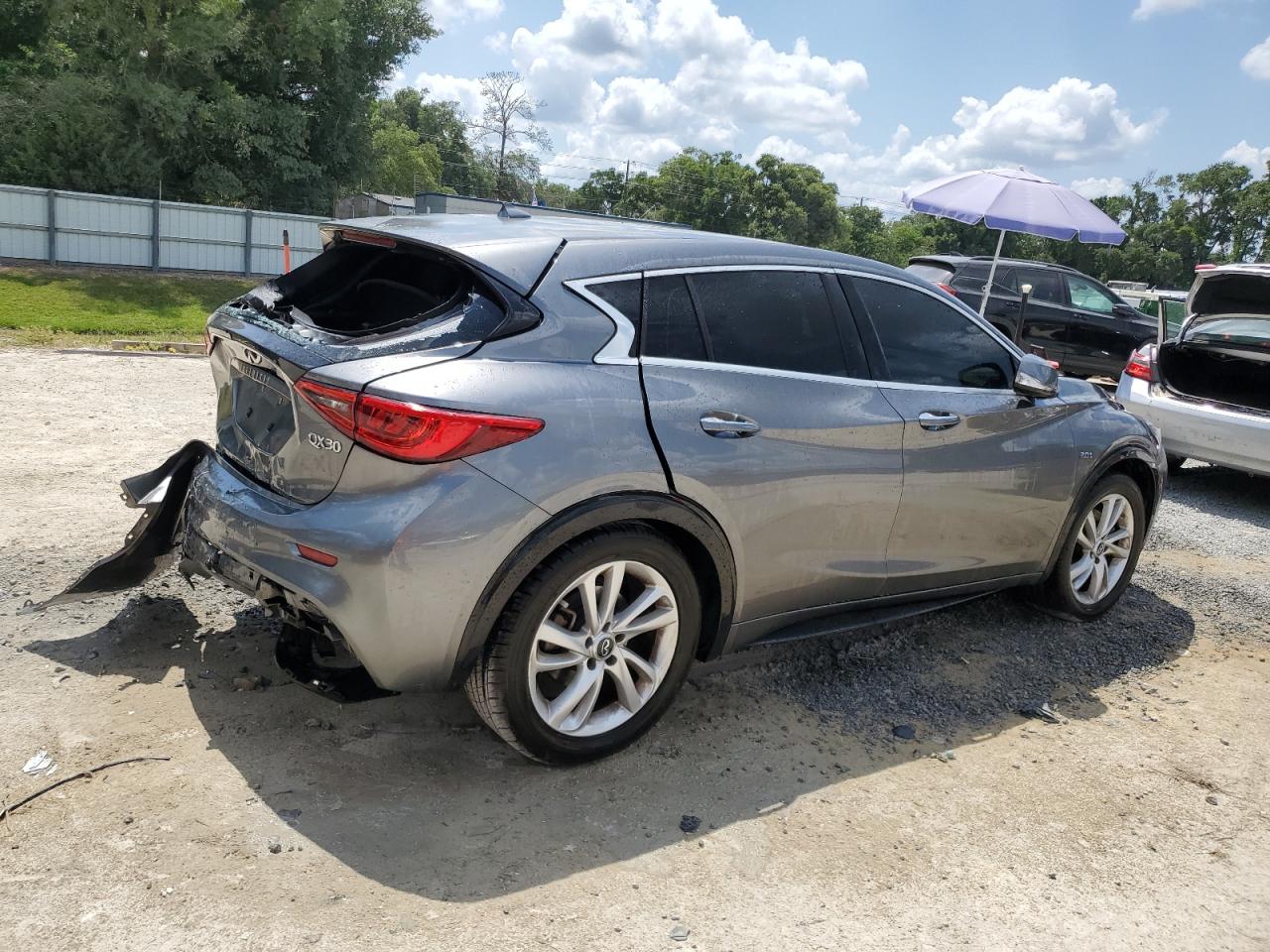 2018 Infiniti Qx30 Base vin: SJKCH5CP2JA053125