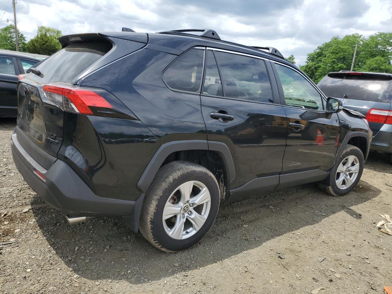 JTMMWRFV6MD132380 2021 Toyota Rav4 Le