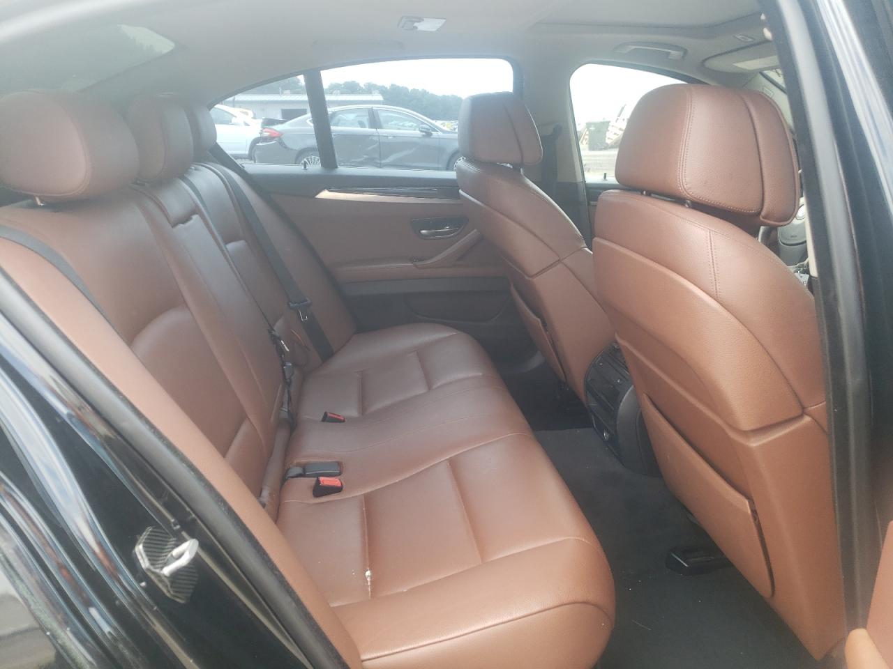 WBAFU7C56CDU58635 2012 BMW 535 Xi