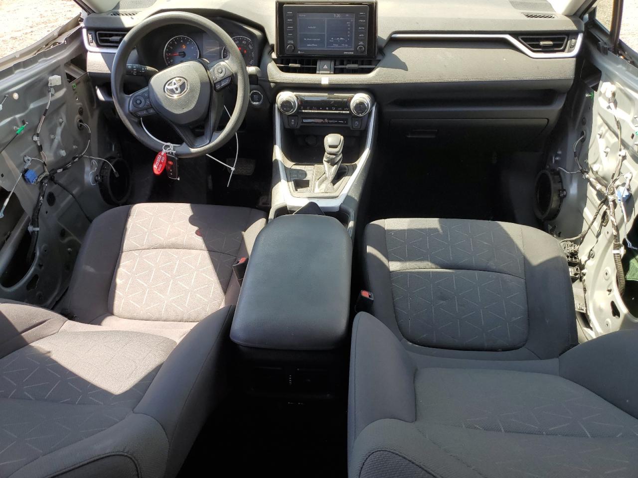 2T3P1RFV0MW211879 2021 Toyota Rav4 Xle