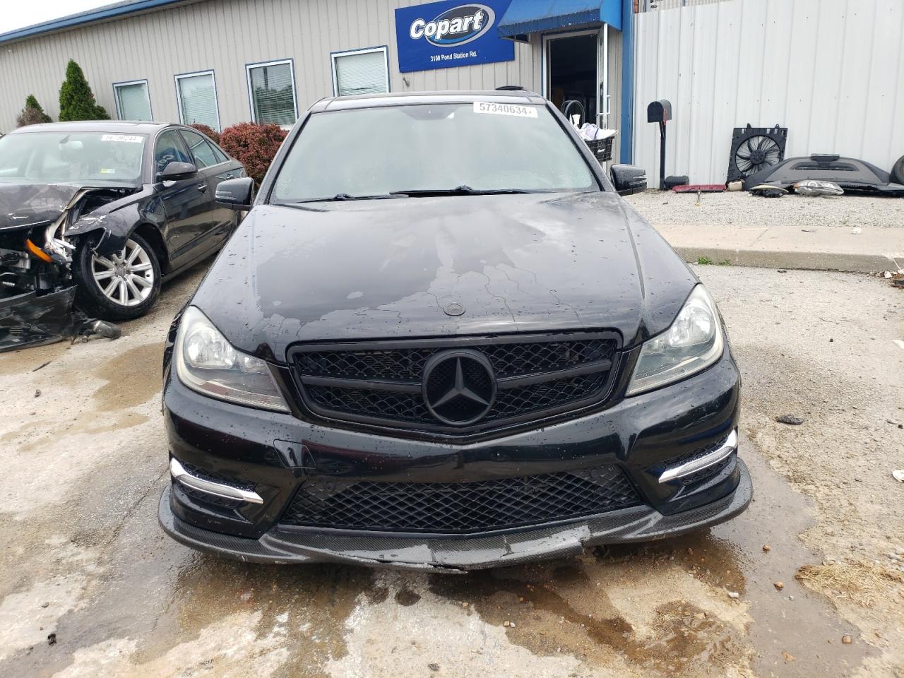 2013 Mercedes-Benz C 300 4Matic vin: WDDGF8AB1DR253539