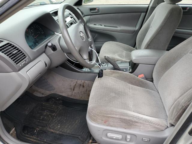 2004 Toyota Camry Le VIN: JTDBE32K040252699 Lot: 58201444