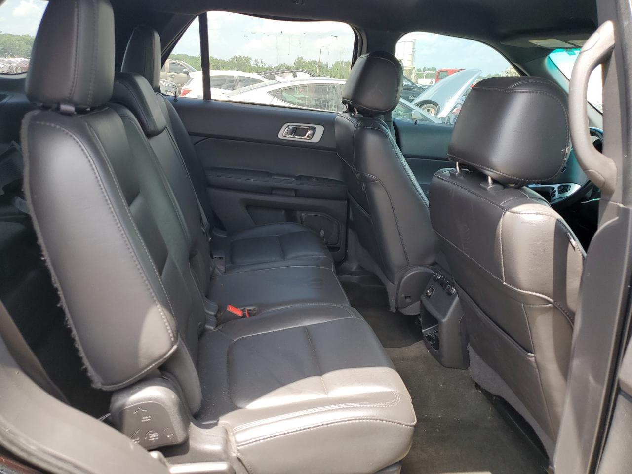 1FM5K8D88FGA02413 2015 Ford Explorer Xlt