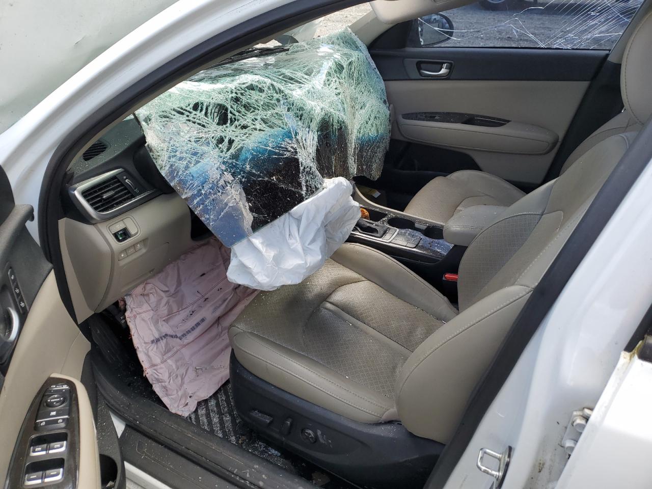 5XXGU4L31JG250105 2018 Kia Optima Ex