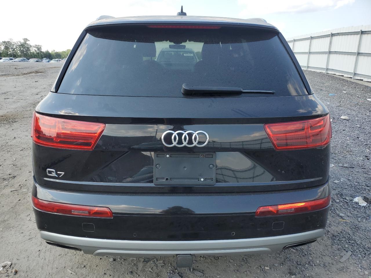 WA1AAAF75KD012601 2019 Audi Q7 Premium