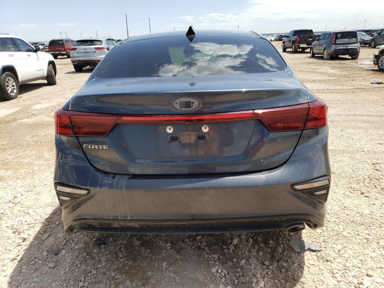 3KPF24AD6KE125432 2019 Kia Forte Fe