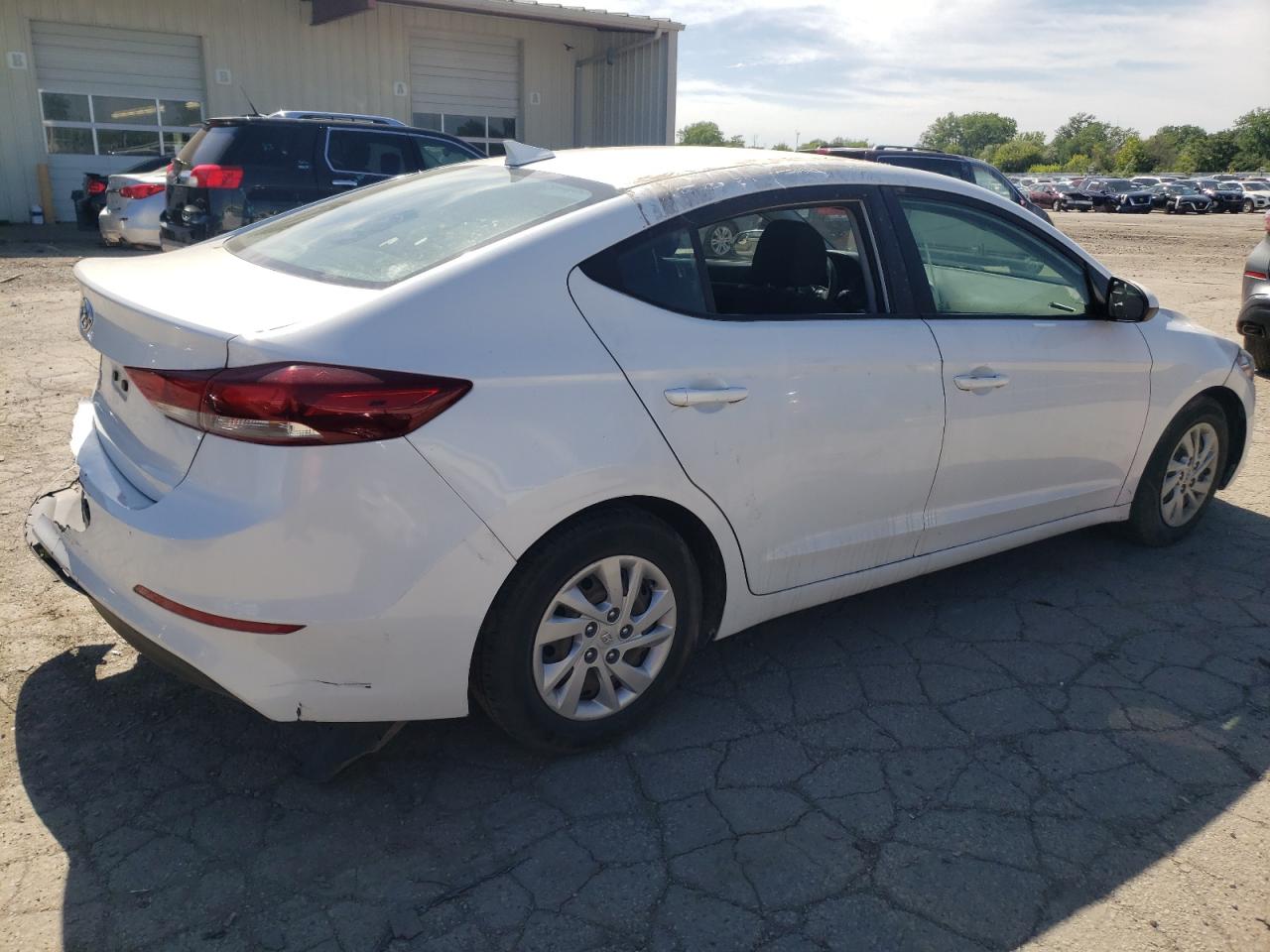 5NPD74LF3JH359822 2018 Hyundai Elantra Se