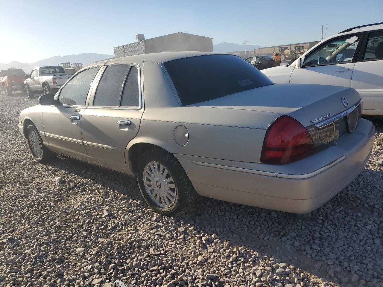 2MEFM75V77X600911 2007 Mercury Grand Marquis Ls