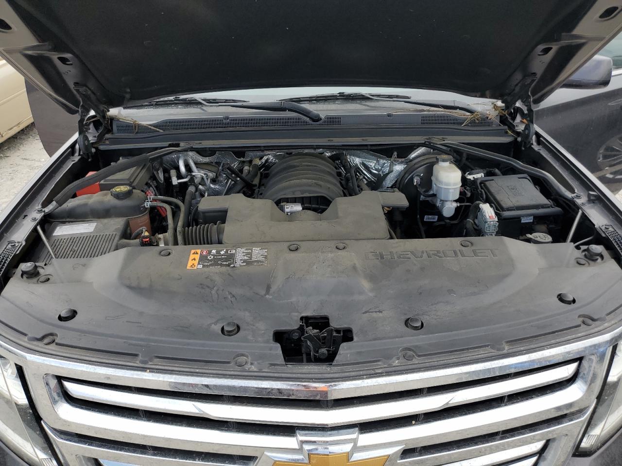 1GNSKHKC6HR354080 2017 Chevrolet Suburban K1500 Lt