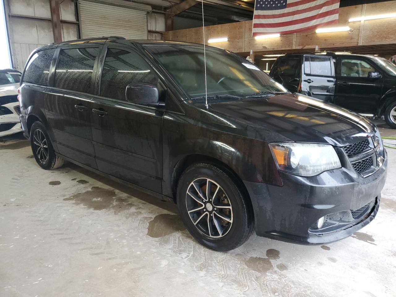 2016 Dodge Grand Caravan R/T vin: 2C4RDGEG8GR319219