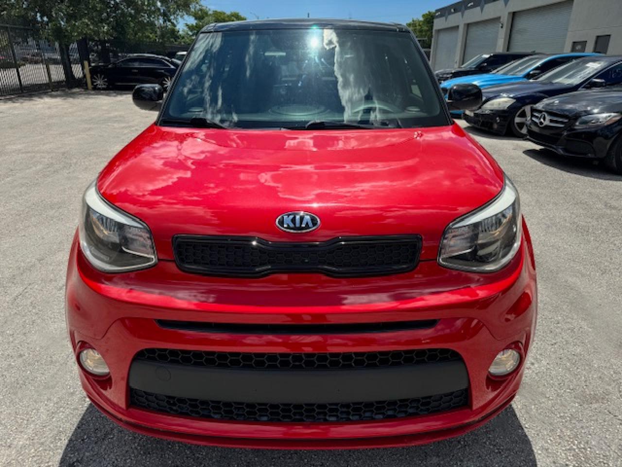 2019 Kia Soul + vin: KNDJP3A53K7665383