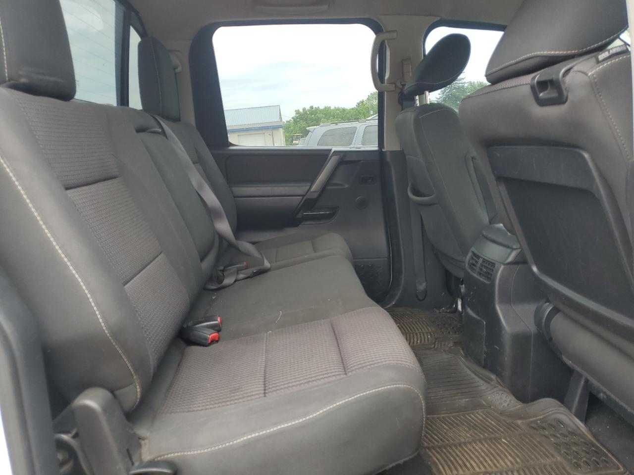 1N6AA0EC1DN308806 2013 Nissan Titan S