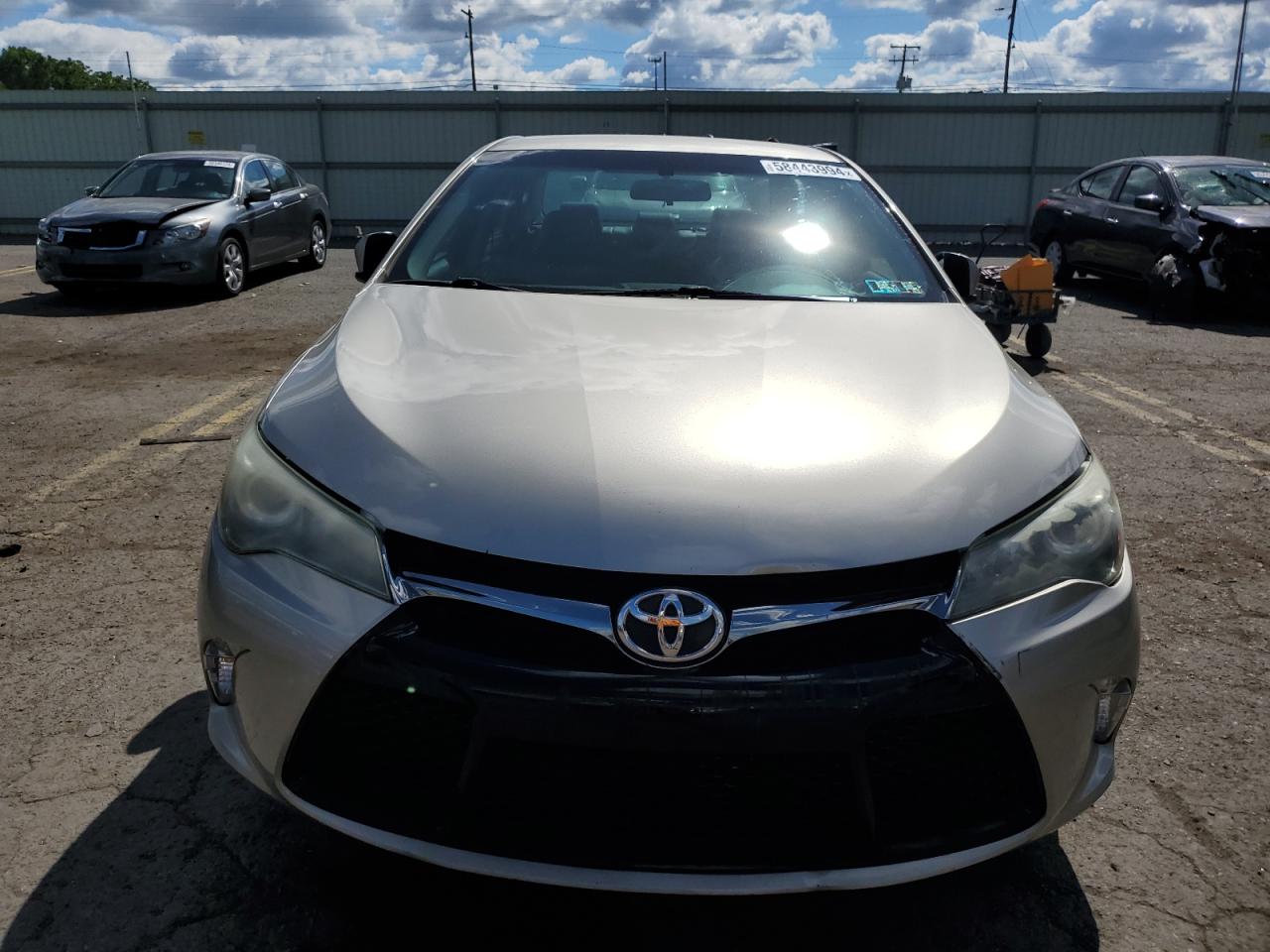 4T1BF1FK0FU115698 2015 Toyota Camry Le