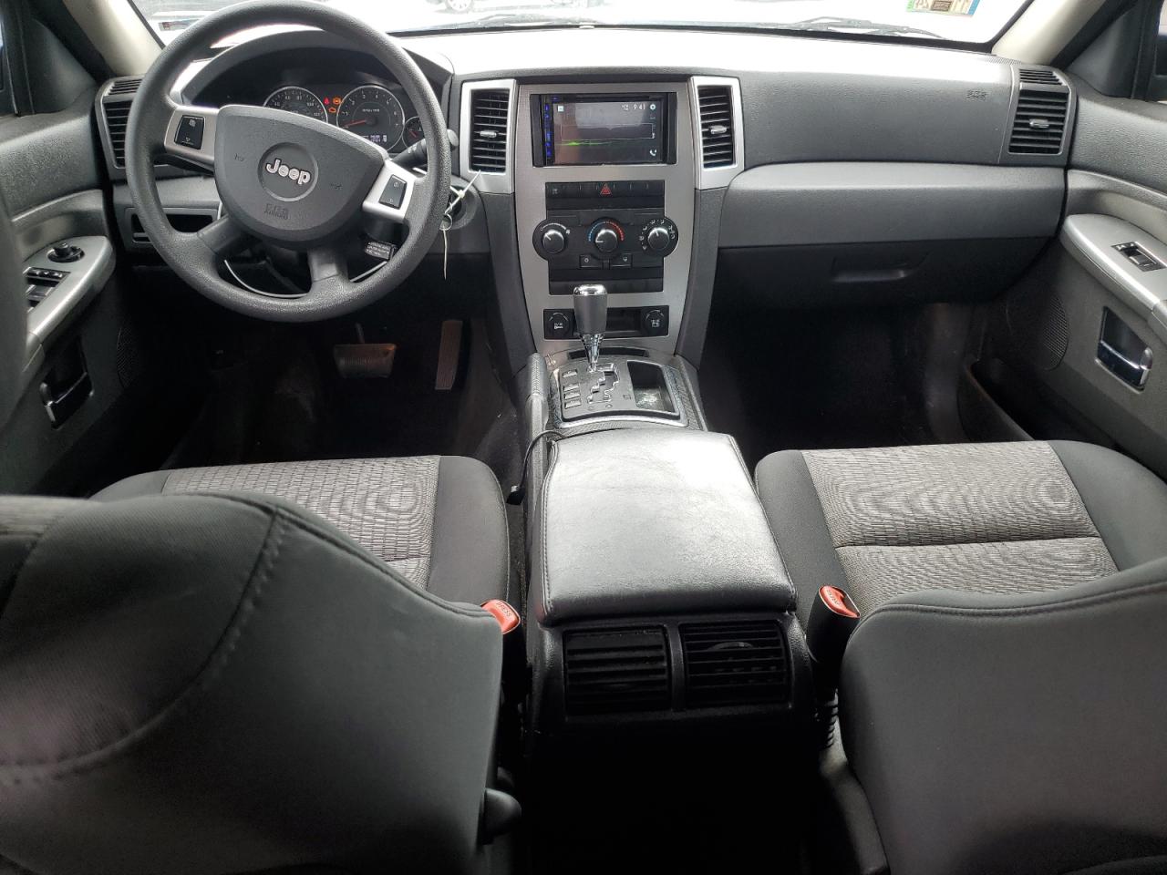 1J8GR48K69C529670 2009 Jeep Grand Cherokee Laredo