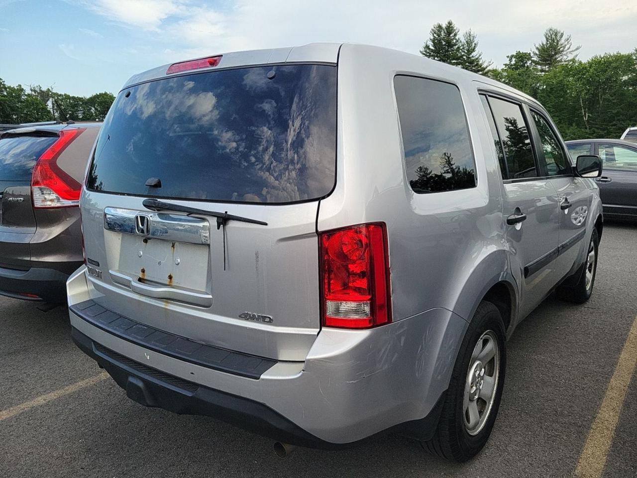 2015 Honda Pilot Lx vin: 5FNYF4H22FB012823