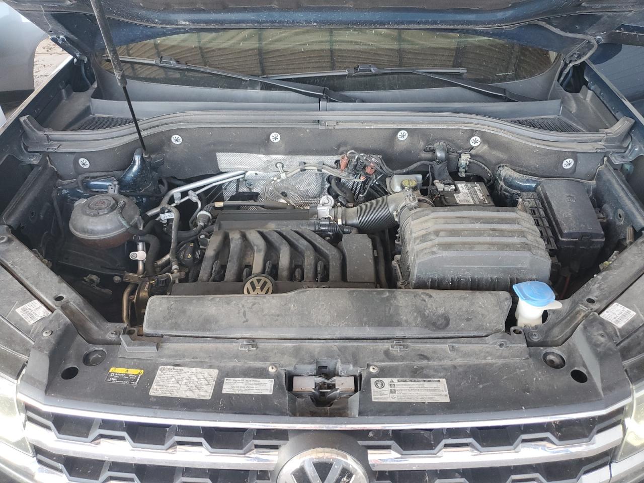 1V2WR2CA2KC566175 2019 Volkswagen Atlas Se