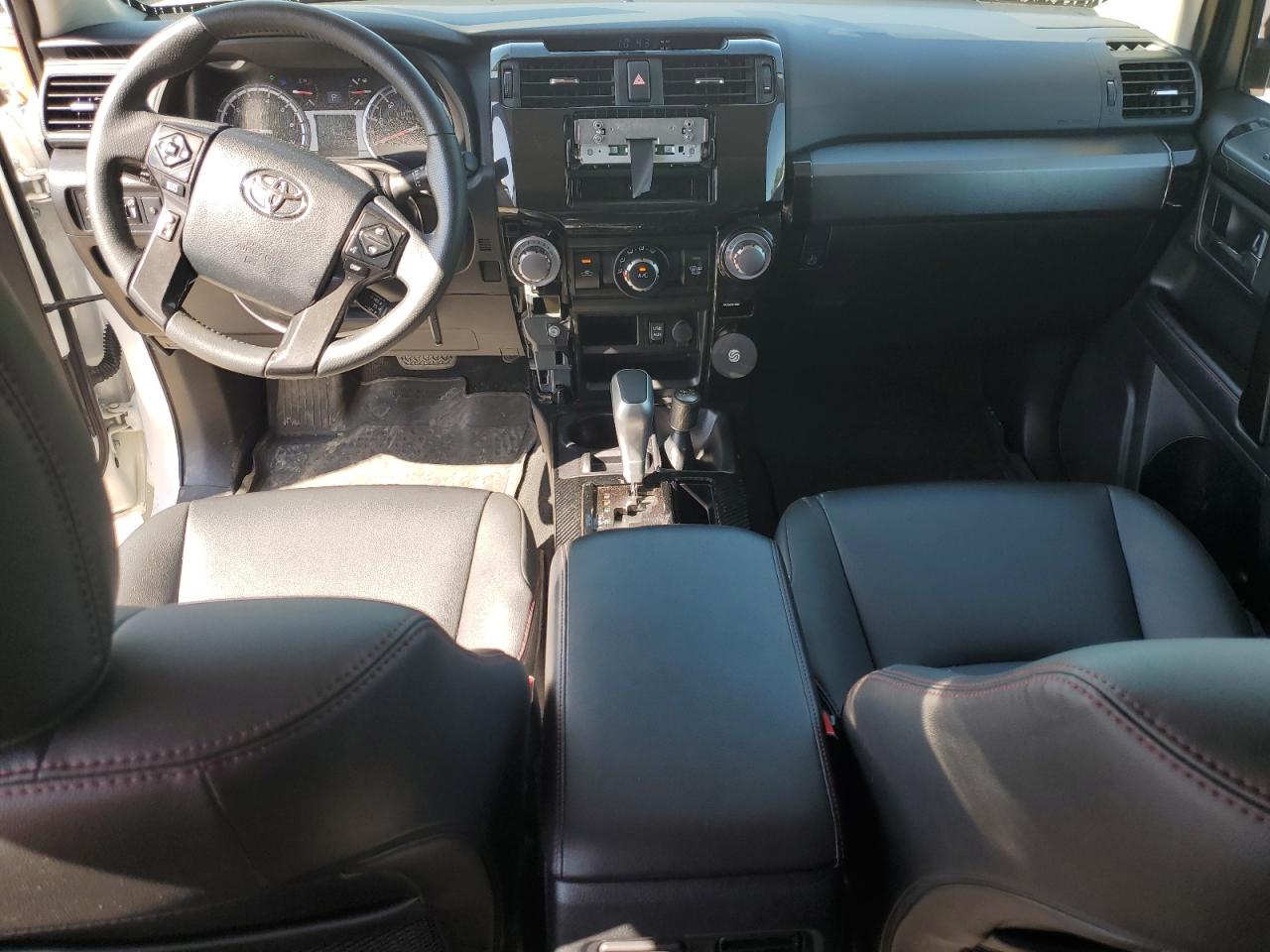 JTEBU5JR5K5658874 2019 Toyota 4Runner Sr5