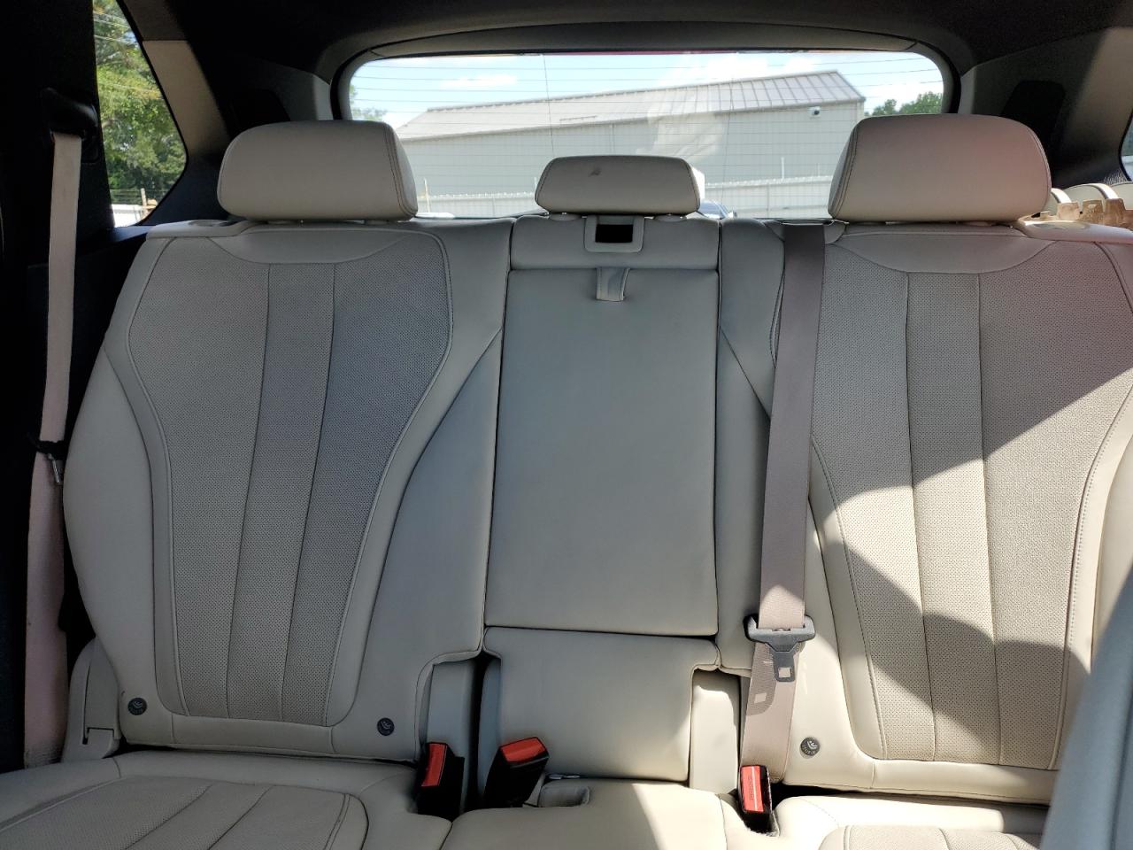 5UXKR6C5XJ0U15013 2018 BMW X5 xDrive50I