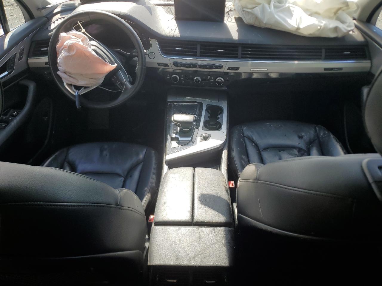 WA1LHAF78KD017036 2019 Audi Q7 Premium Plus