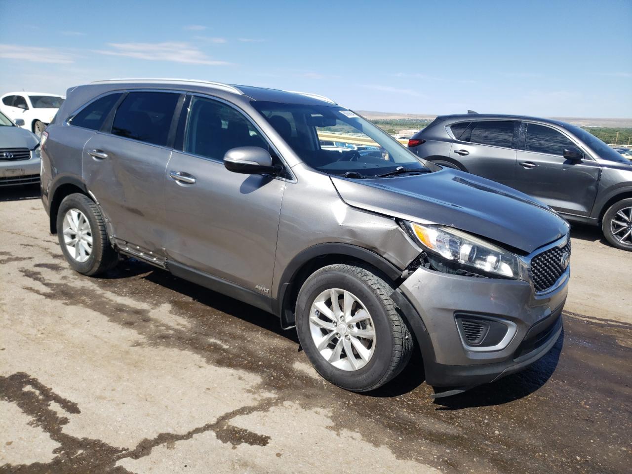 2018 Kia Sorento Lx vin: 5XYPGDA3XJG424579