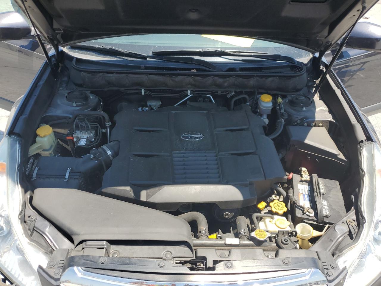 4S4BREJC6B2314775 2011 Subaru Outback 3.6R Limited