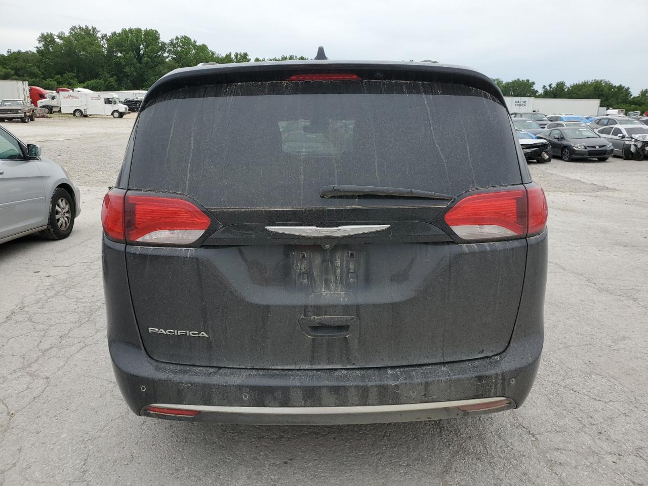 2C4RC1EG9HR821898 2017 Chrysler Pacifica Touring L Plus