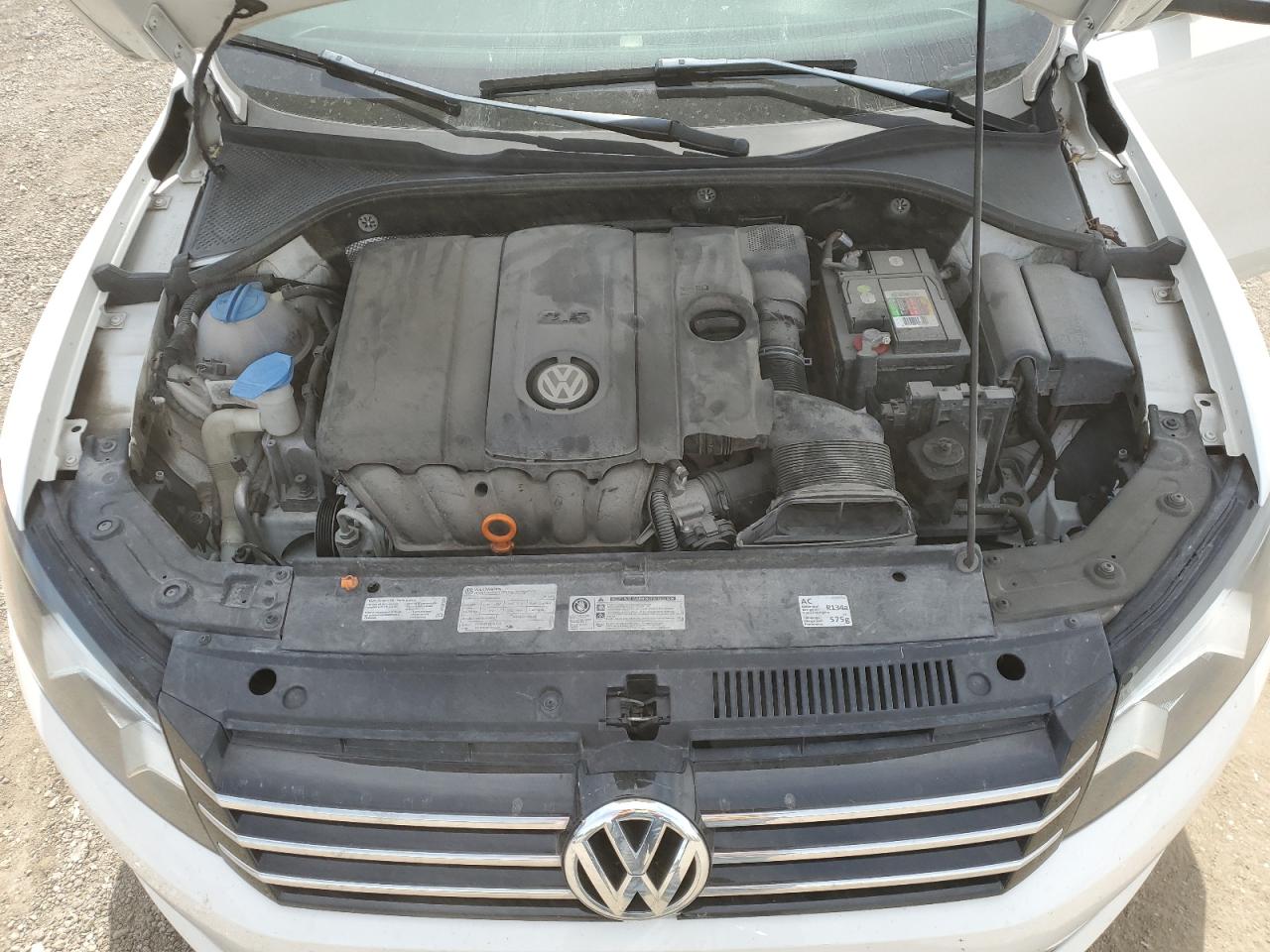 1VWBH7A37DC092132 2013 Volkswagen Passat Se