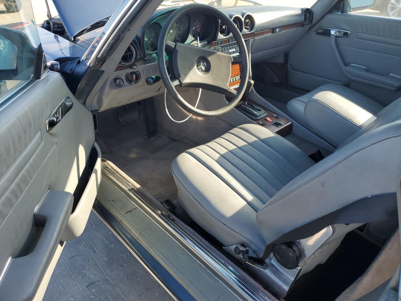 WDBBA45A2DB024694 1983 Mercedes-Benz 380 Sl