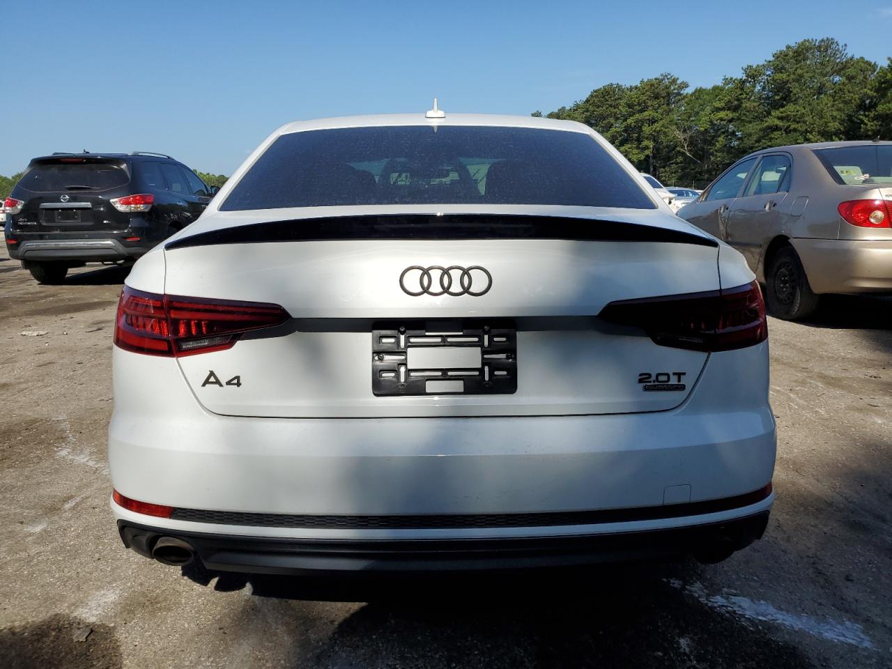 WAUDNAF40JA053714 2018 Audi A4 Premium