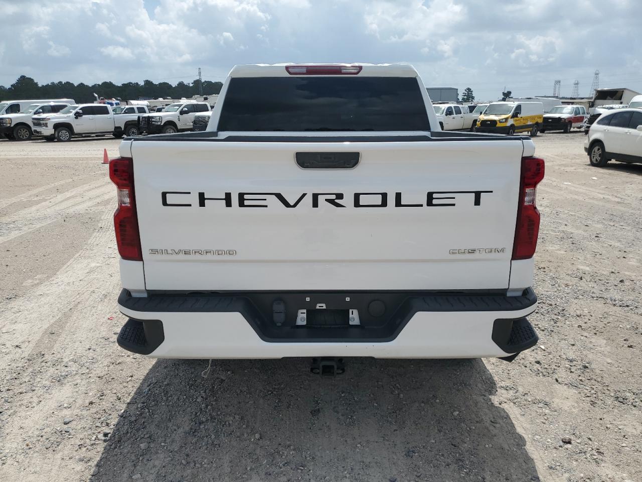 2022 Chevrolet Silverado C1500 Custom vin: 1GCPABEK9NZ616297