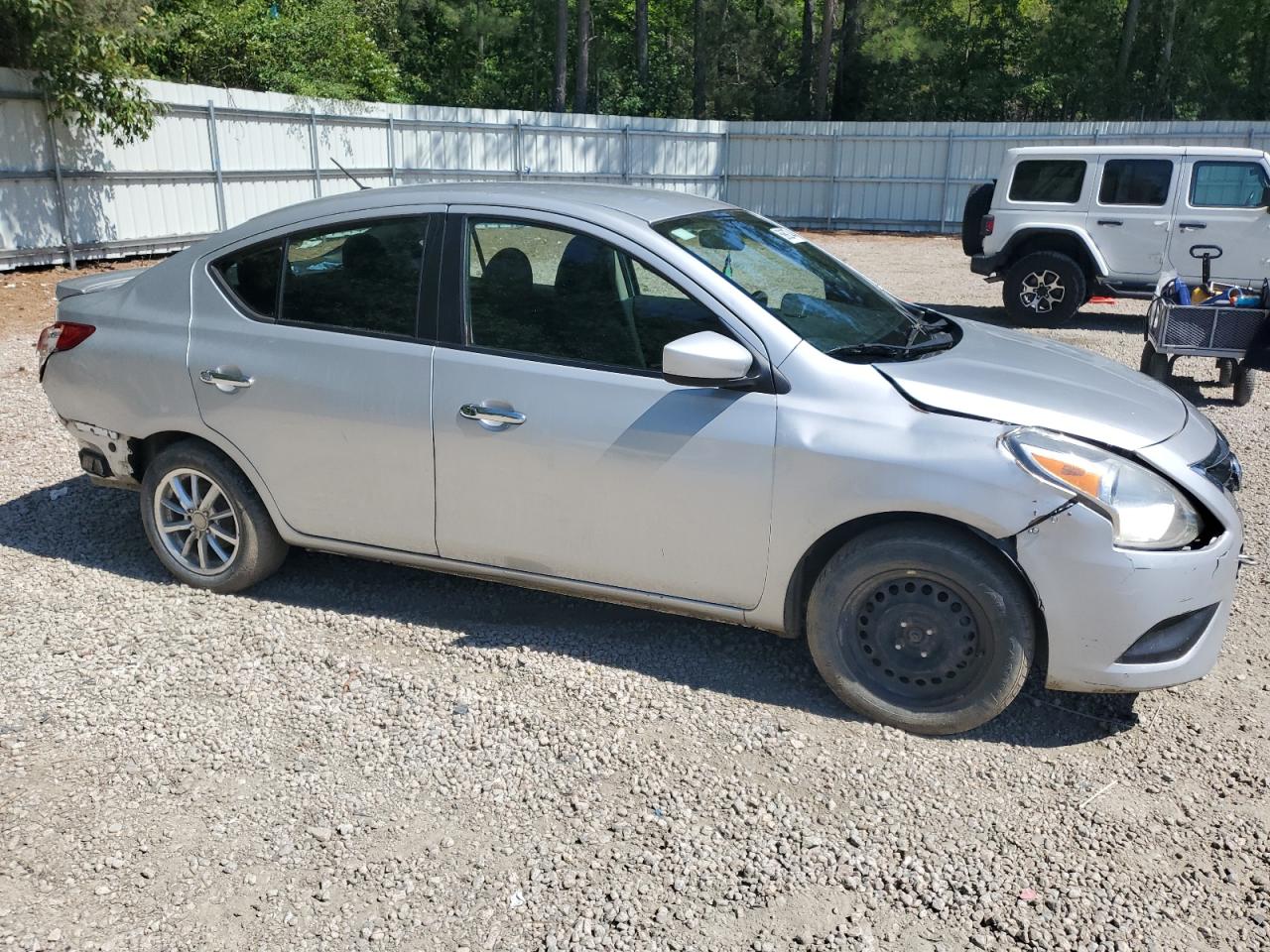 2016 Nissan Versa S vin: 3N1CN7AP9GL818877