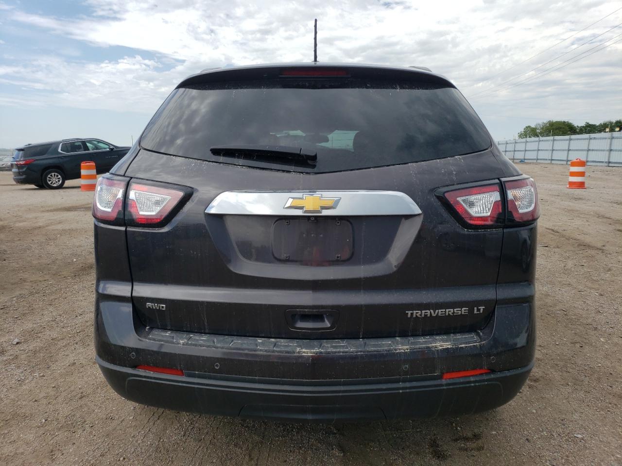 1GNKVHKD9FJ141460 2015 Chevrolet Traverse Lt