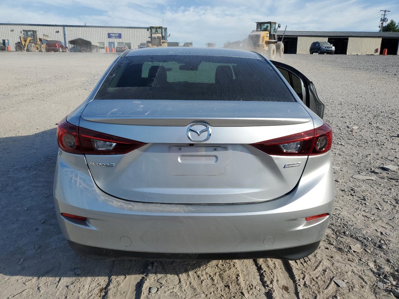 3MZBN1V38JM214782 2018 Mazda 3 Touring