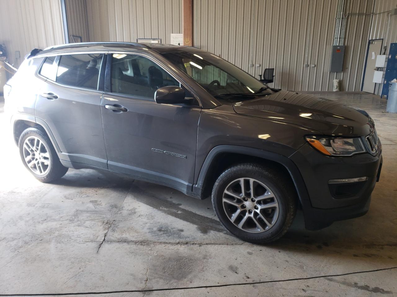 Lot #2876850384 2017 JEEP COMPASS LA