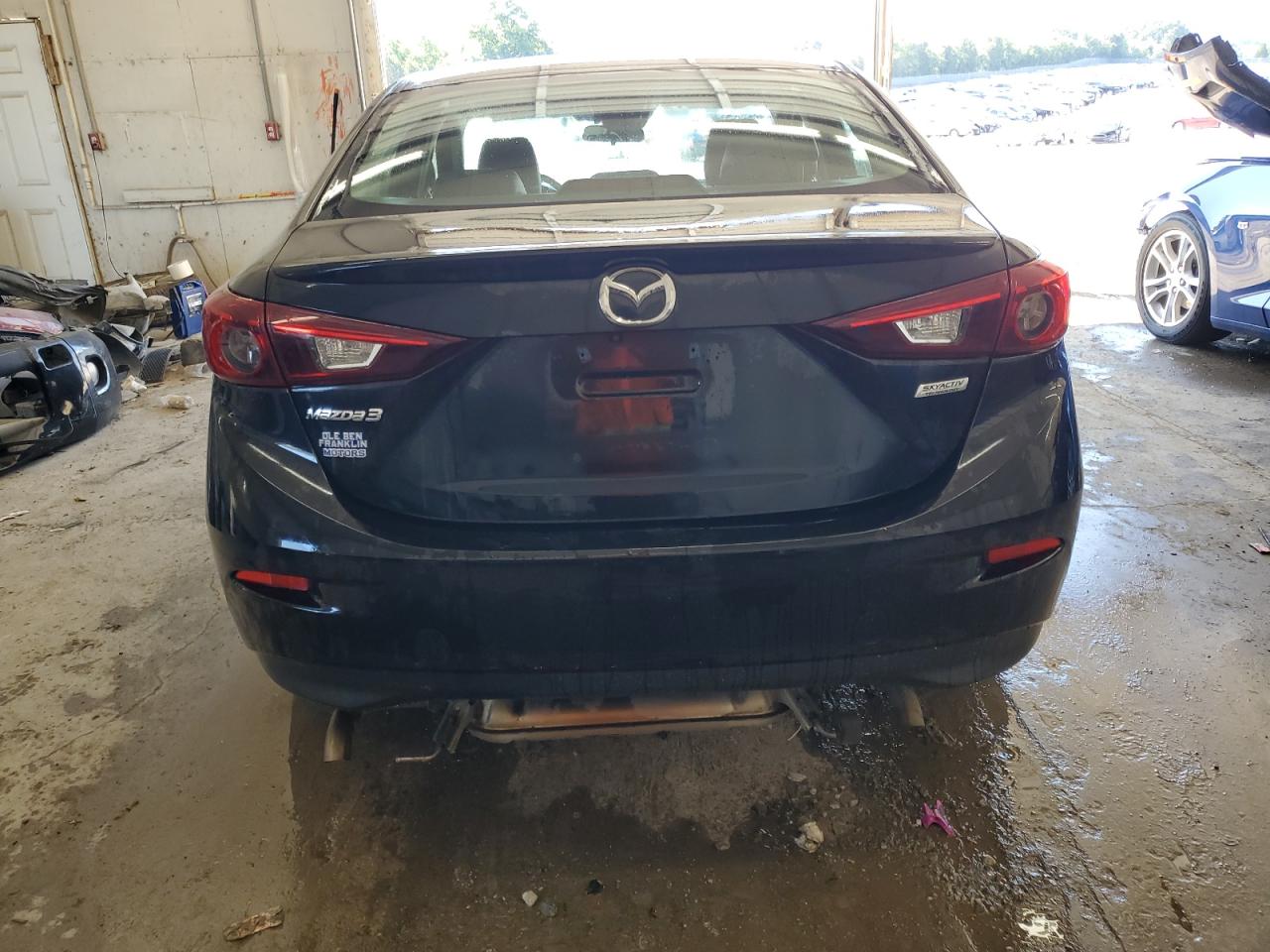 3MZBN1V38JM192766 2018 Mazda 3 Touring
