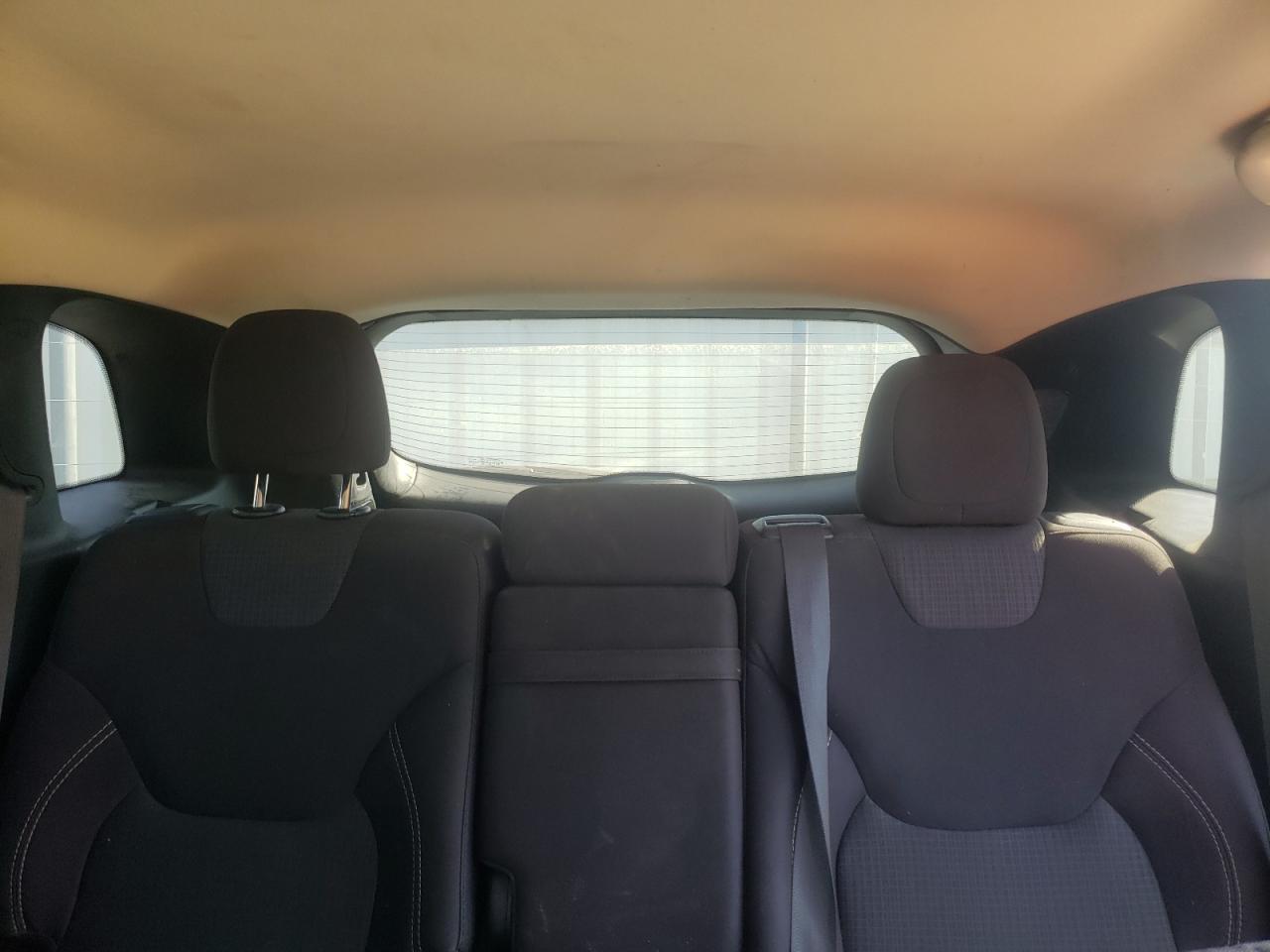 1C4PJLCB1GW143959 2016 Jeep Cherokee Latitude