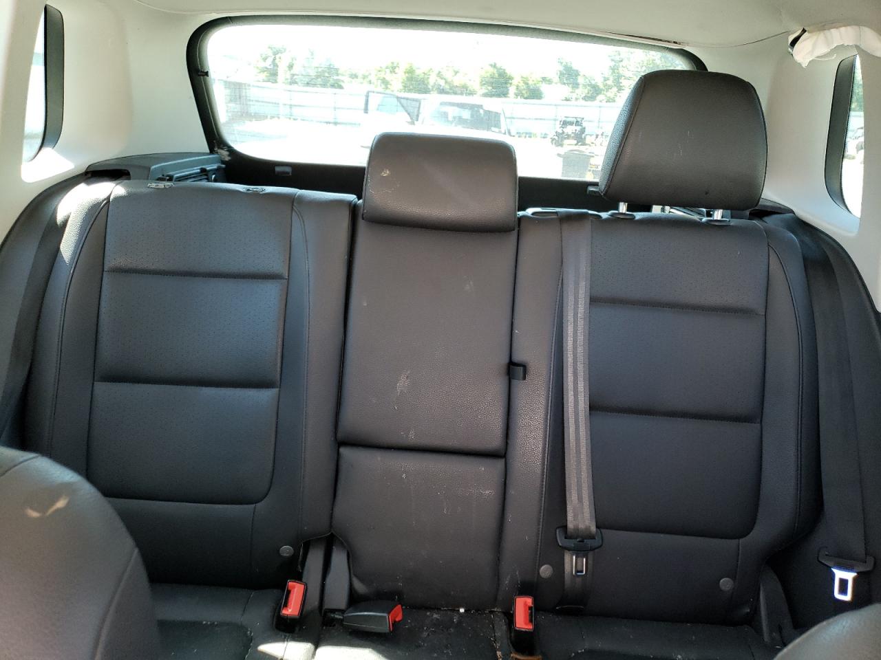 WVGSV7AX9HK005868 2017 Volkswagen Tiguan Wolfsburg