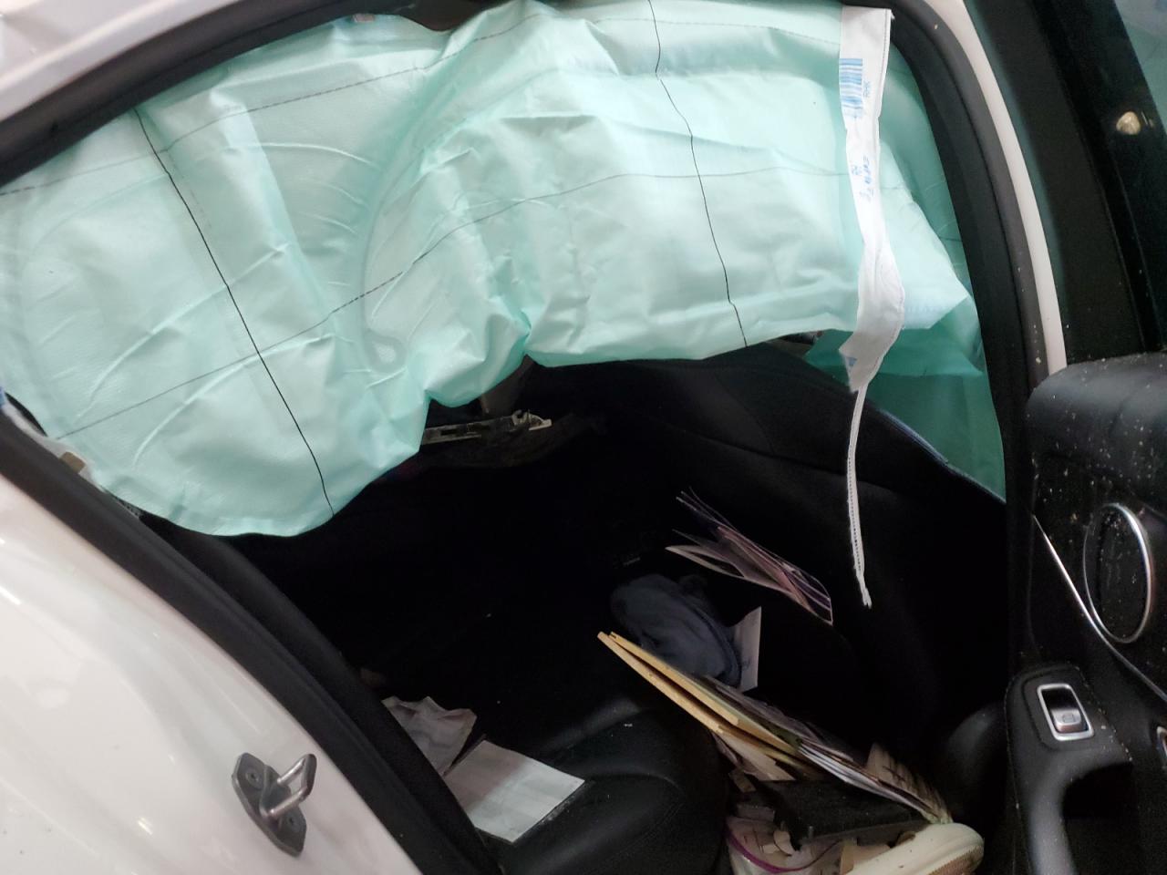 55SWF4JB1HU187163 2017 Mercedes-Benz C 300