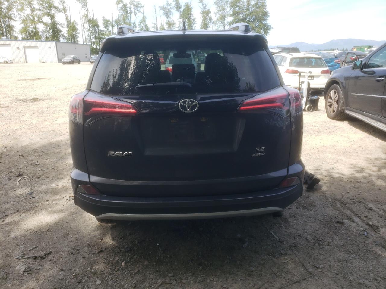 JTMJFREV7HJ162192 2017 Toyota Rav4 Se